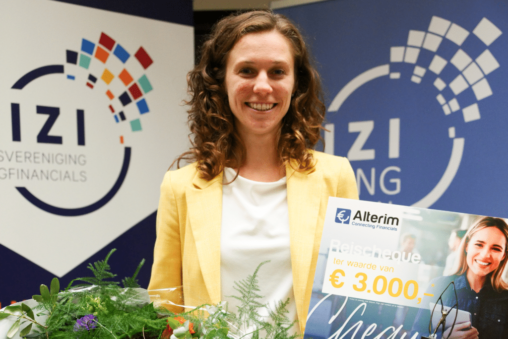 Winnaar van de verkiezing Young Financial 2024, Chrystal Huberts